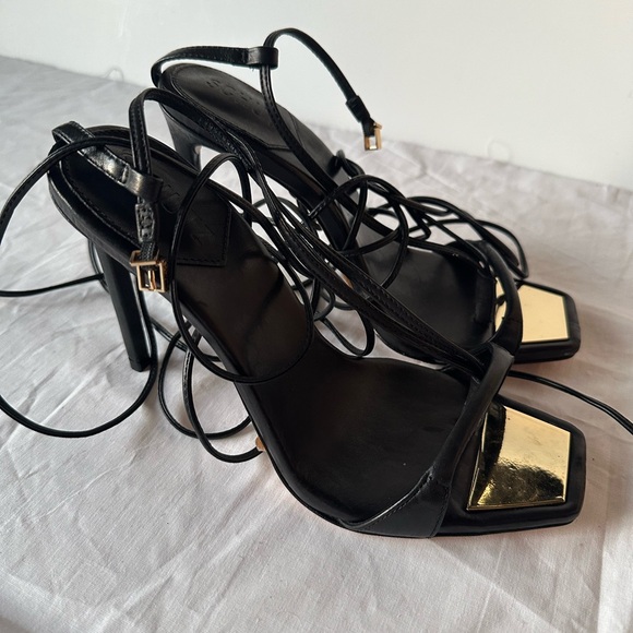 Schutz Vikki Heels Black Leather Wrap Ankle Tie - Picture 8 of 9